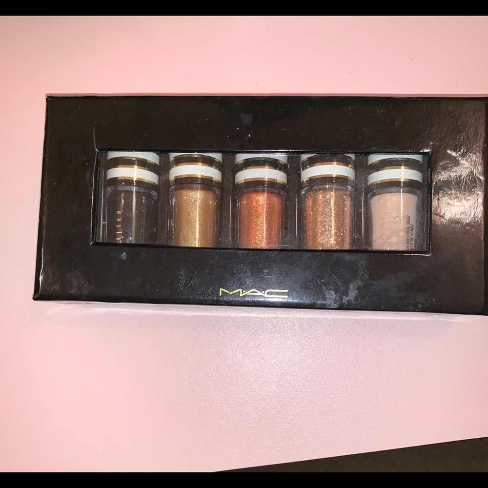Mac makeup eyeshadow set